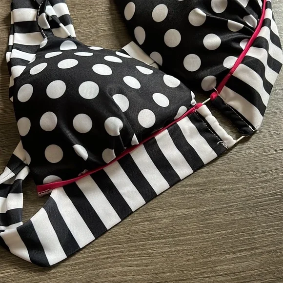 NWT 2 pc black & pink polka dot Halter neck bikini set Size L junior - Picture 4 of 6